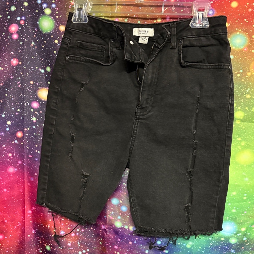 Forever 21 Black Distressed Men's Denim Shorts